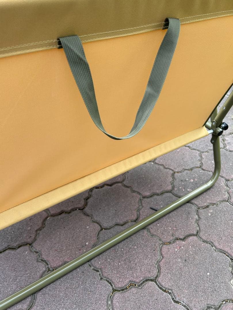 Coleman ベージュ アウトドアチェア　キャンプ用品　ベンチ　折り畳みチェア