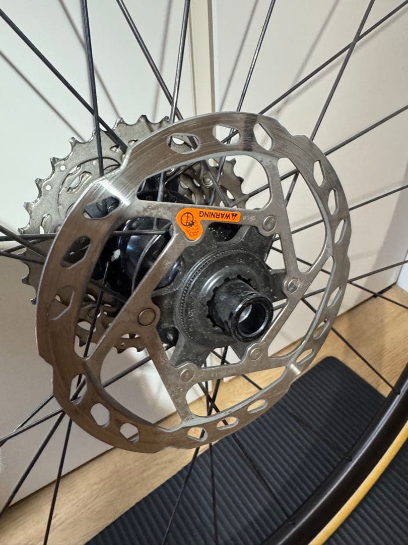 DT SWISS R470 ディスクホイール