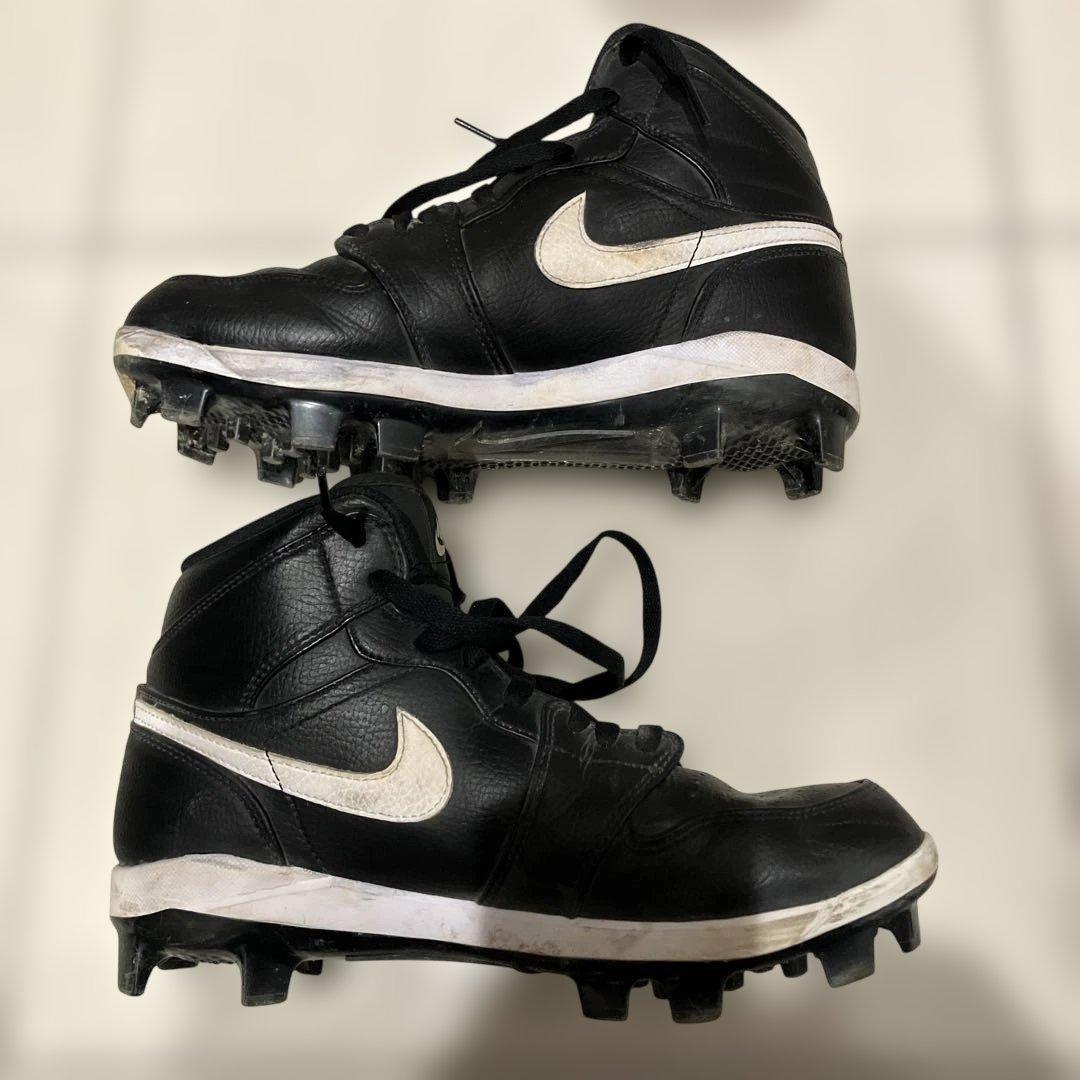 NIKE 野球スパイク　ジョーダン1レトロMCS