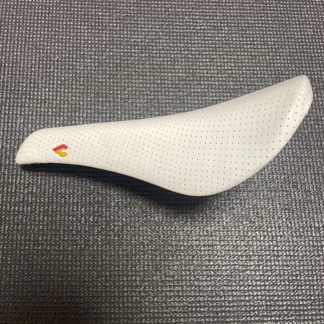 Cinelli チネリ ヴォラーレ サドル 復刻版 ホワイト