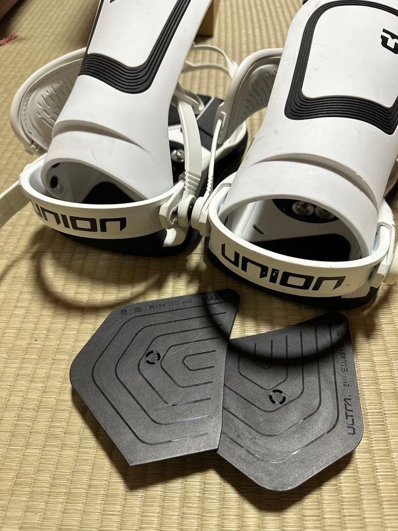1/15まで出品 Union ultra ホワイト ビンディング