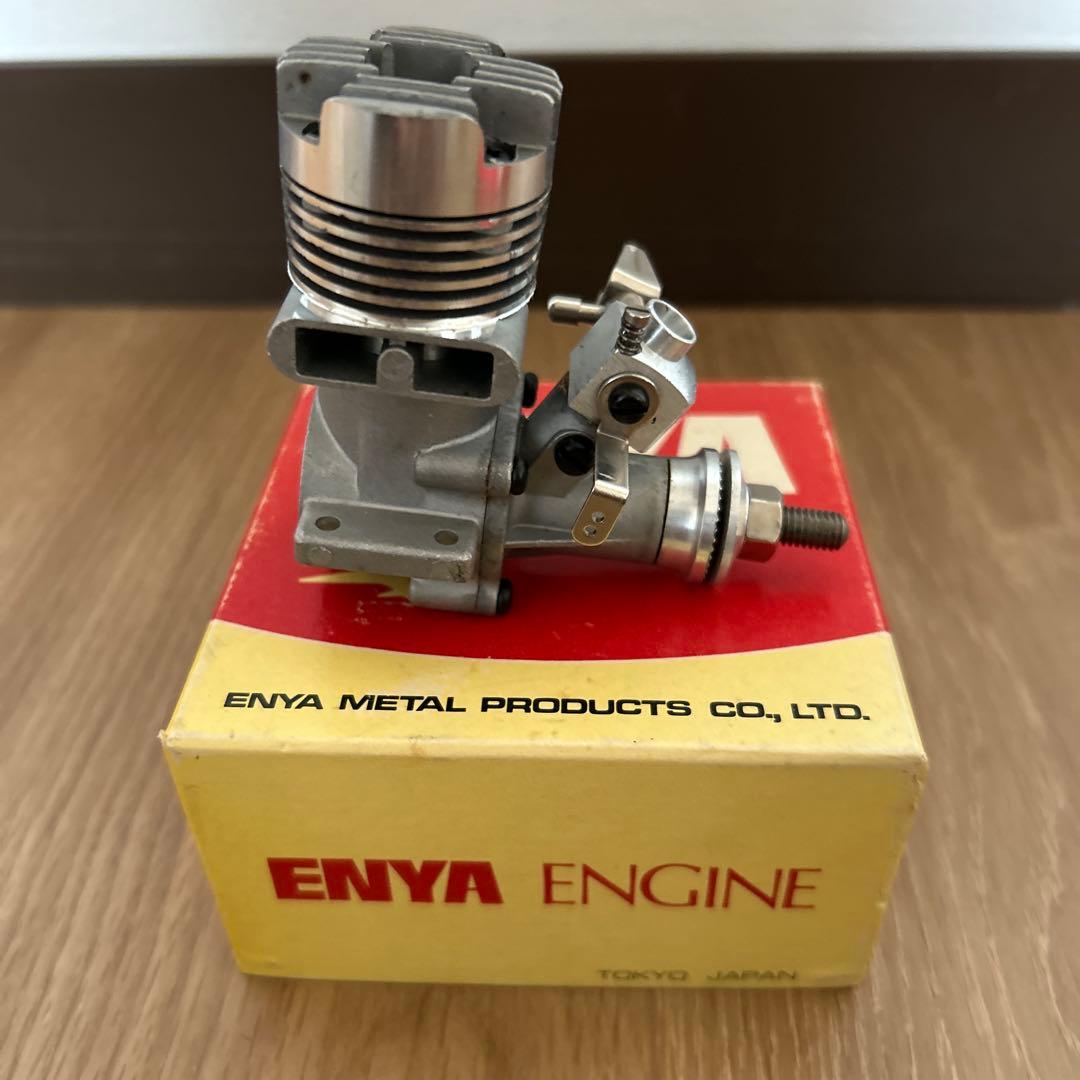 ENYA 19-VI 2ストロークエンジン