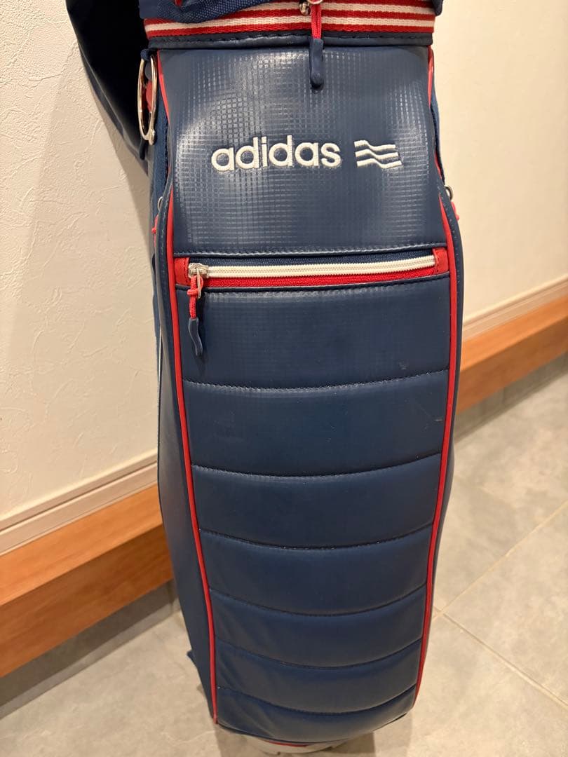 adidas ゴルフバッグ ネイビー/レッド ※フード、持ち手傷あり(剥がれ)