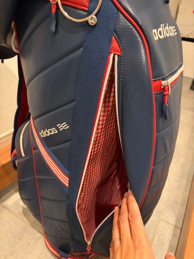 adidas ゴルフバッグ ネイビー/レッド ※フード、持ち手傷あり(剥がれ)