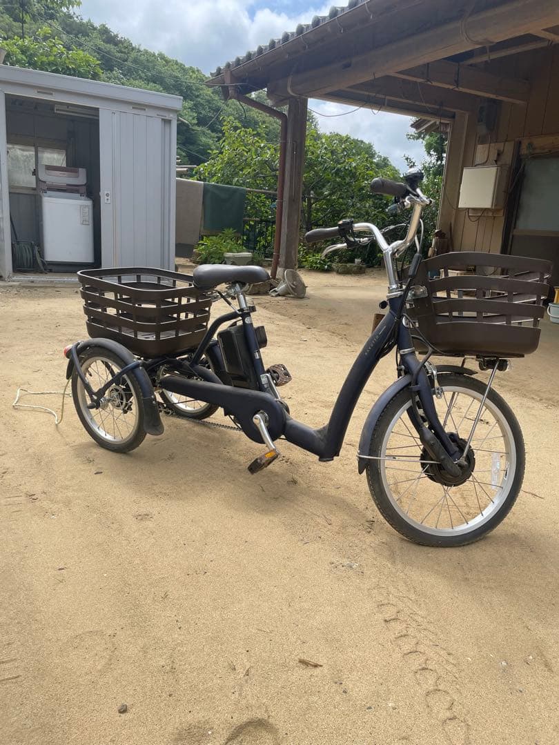 ブリヂストン　電動アシスト三輪車