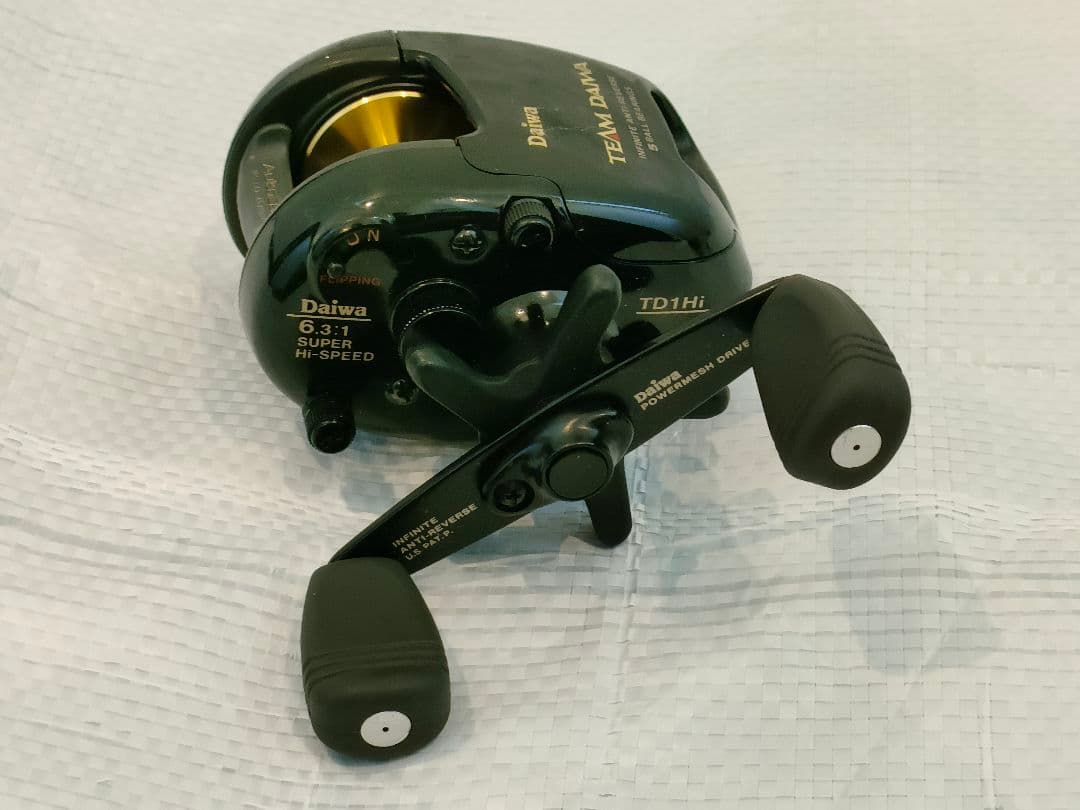 ダイワ　ベイトリール TD1Hi＋スピニングリール ST-500RD 2点セット