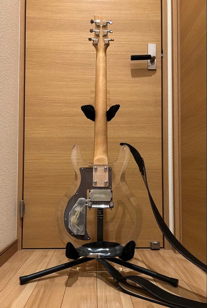 Ampeg アンペグ　Lucite Guitar ルーサイドギター　コピーモデル