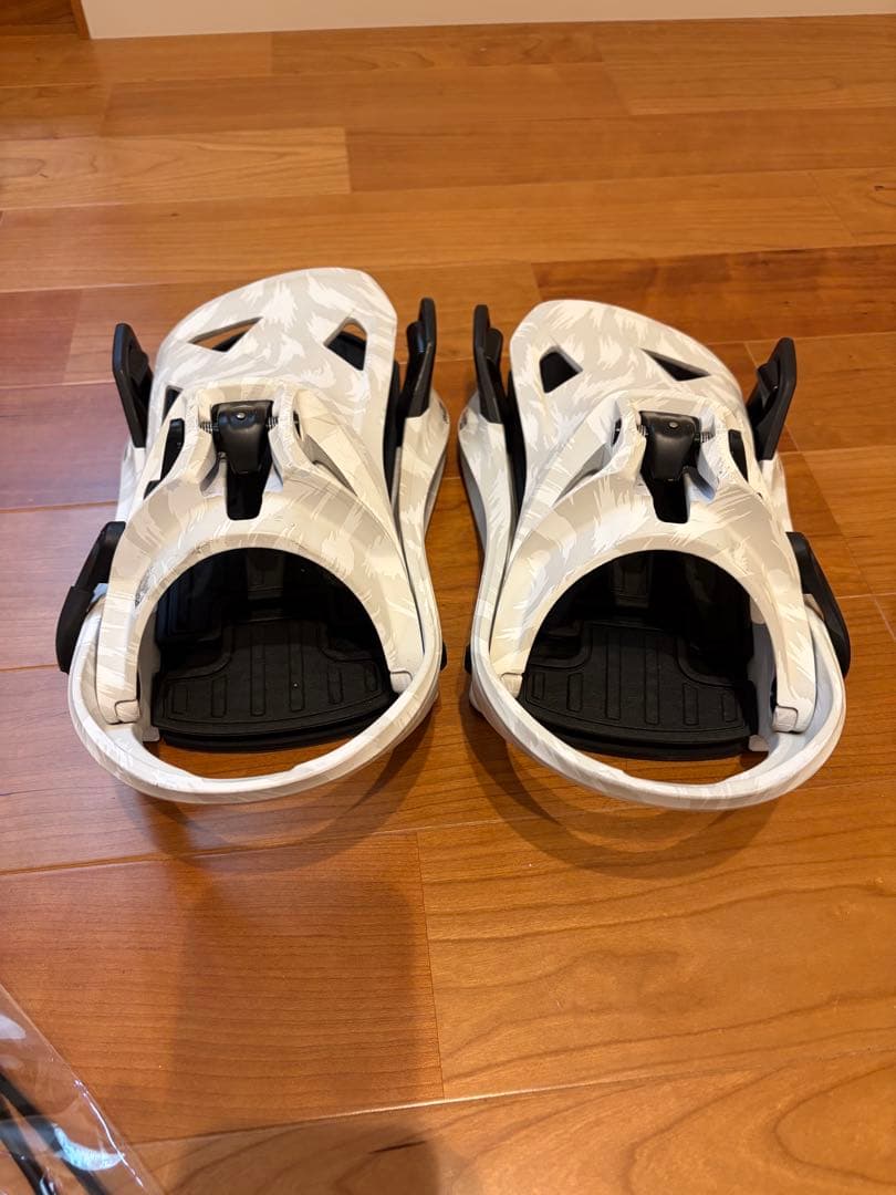 Burton step on ビンディングとブーツ 延長ケーブル（新品）付き