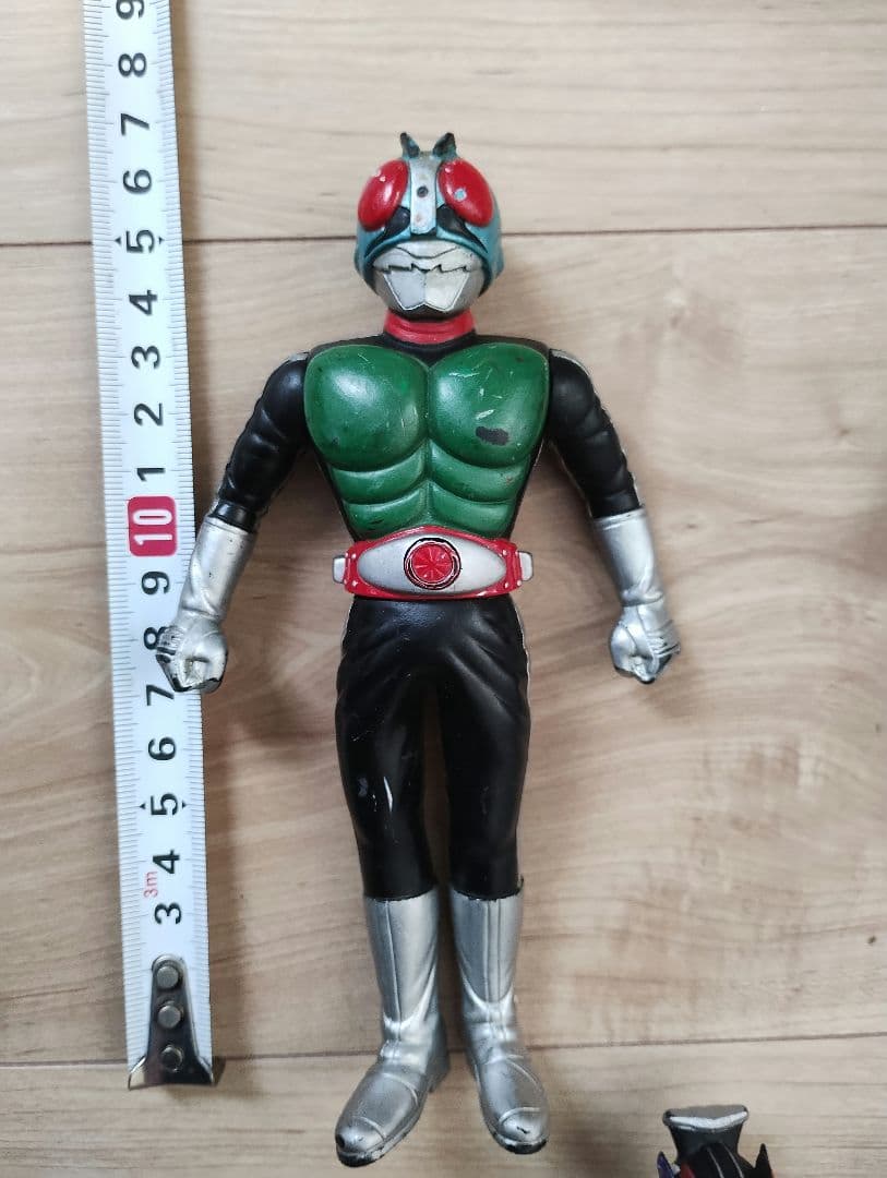 ウルトラマン＆怪獣、仮面ライダー、戦隊ヒーローソフビ人形約70体セット