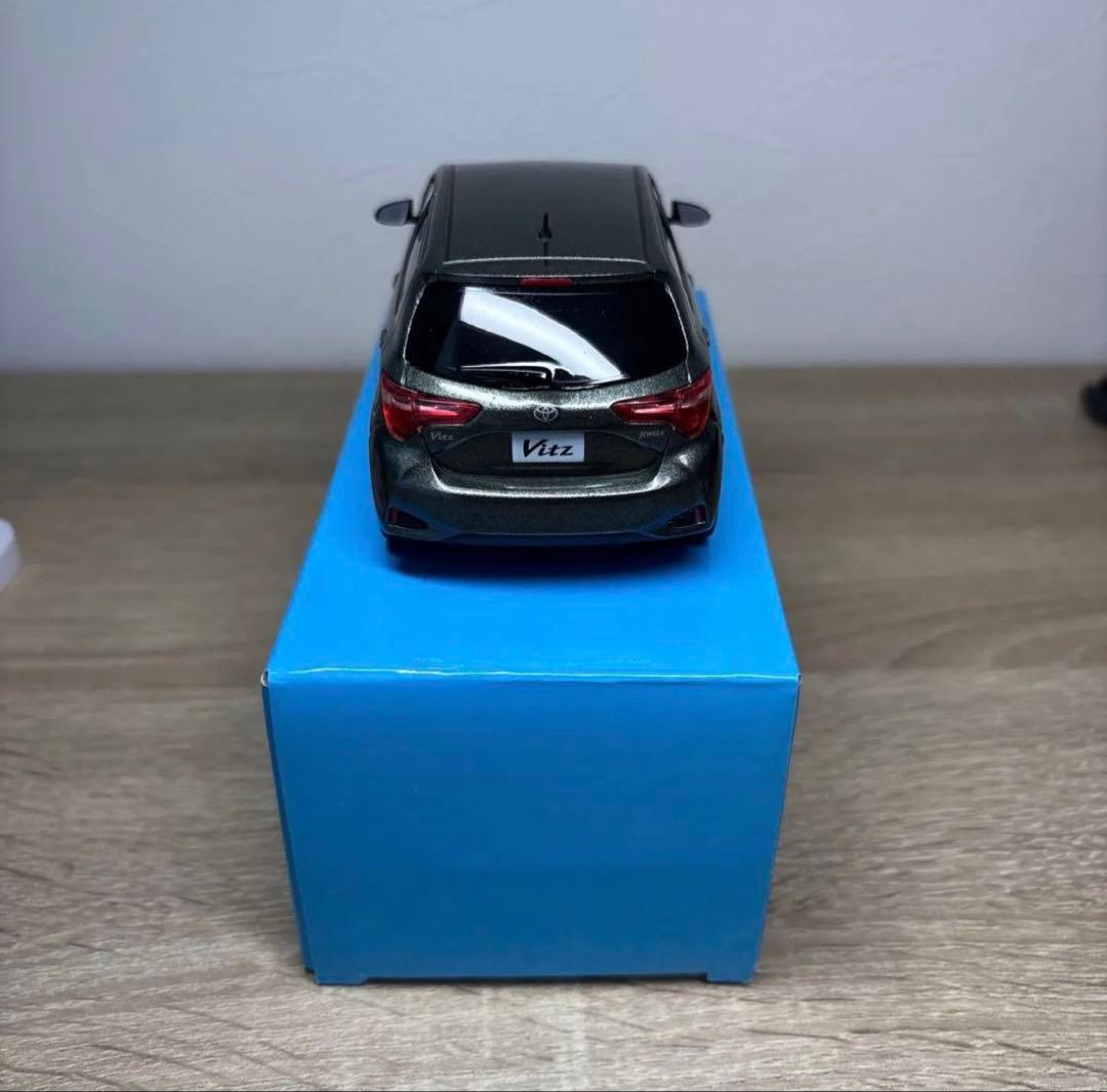 【2台セット】トヨタ ヴィッツ 1/30カラーサンプルミニカー 非売品