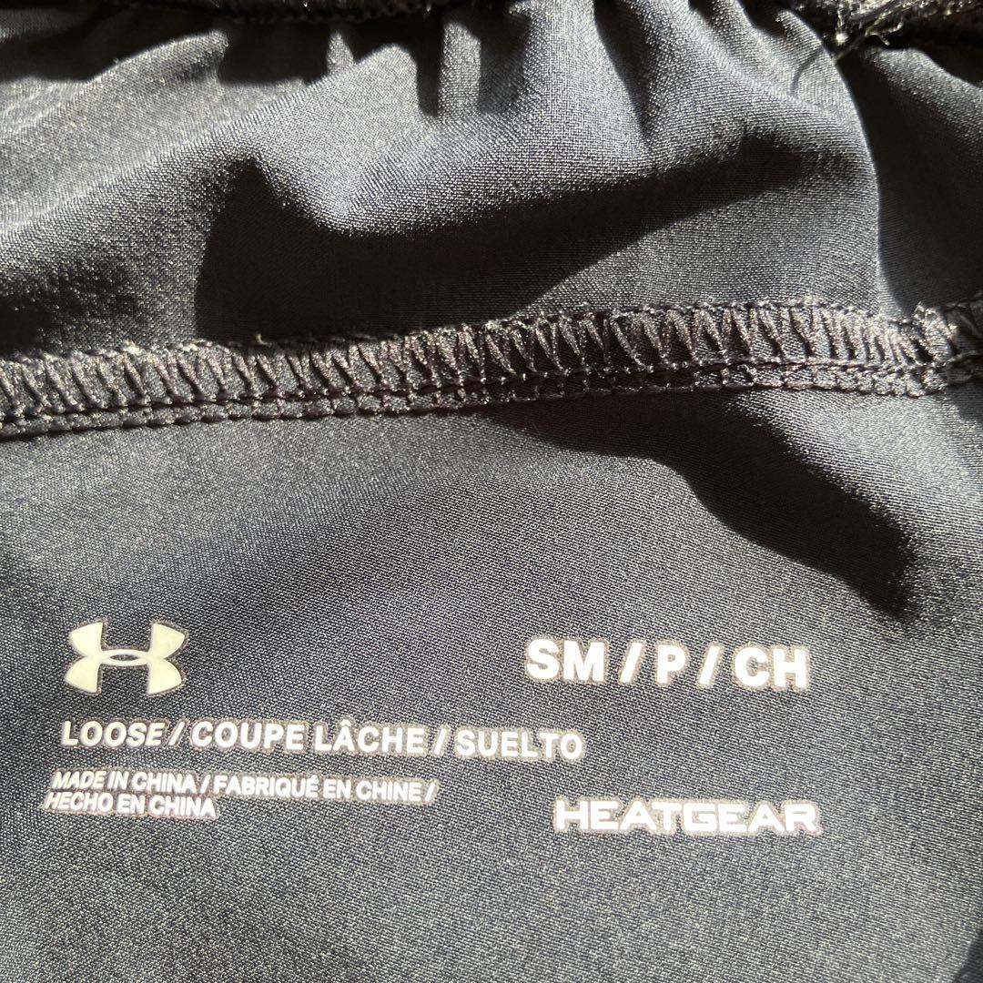 Under Armour HeatGear ブラックパンツ SM