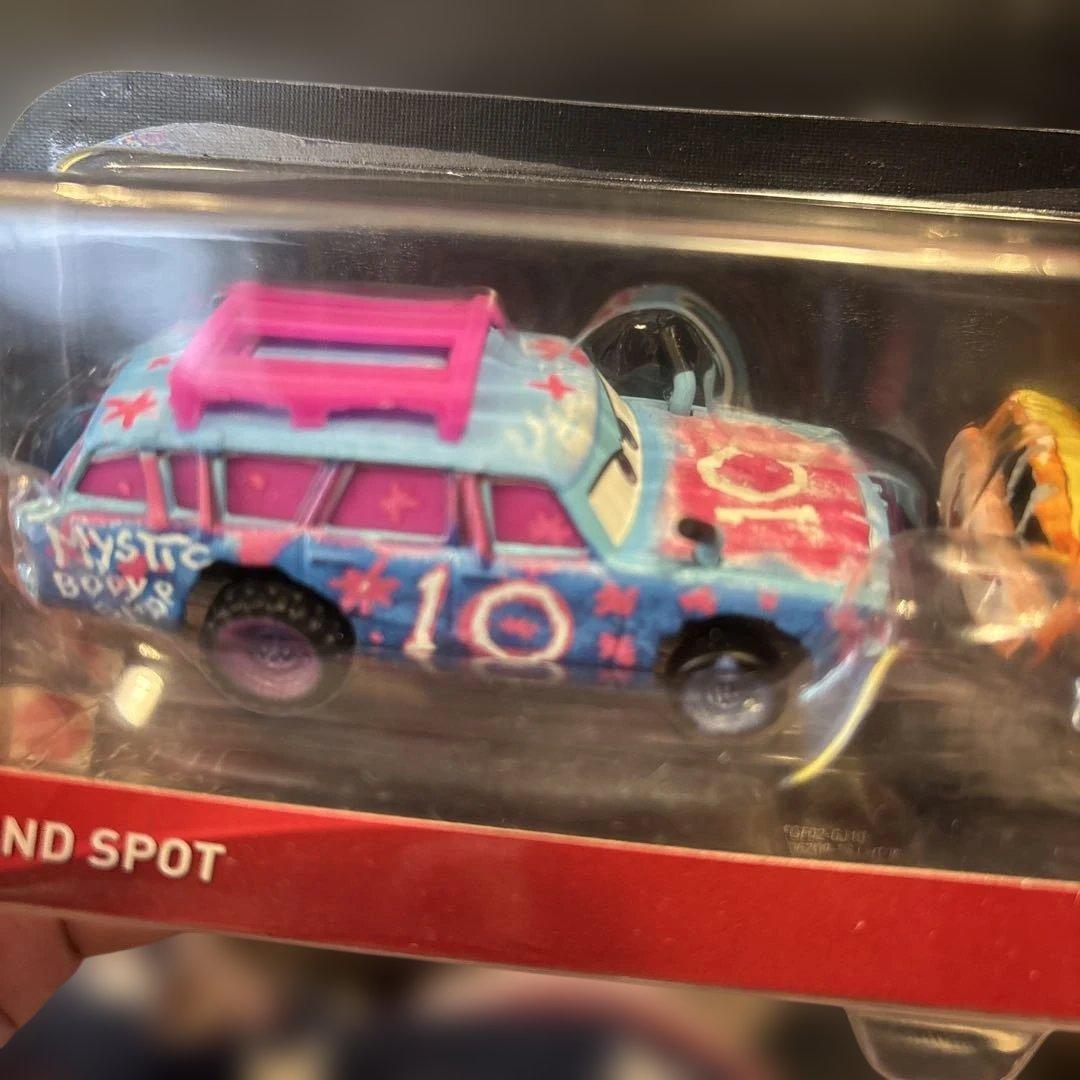 カーズ3 ミニカー BLIND SPOT PUSHOVER