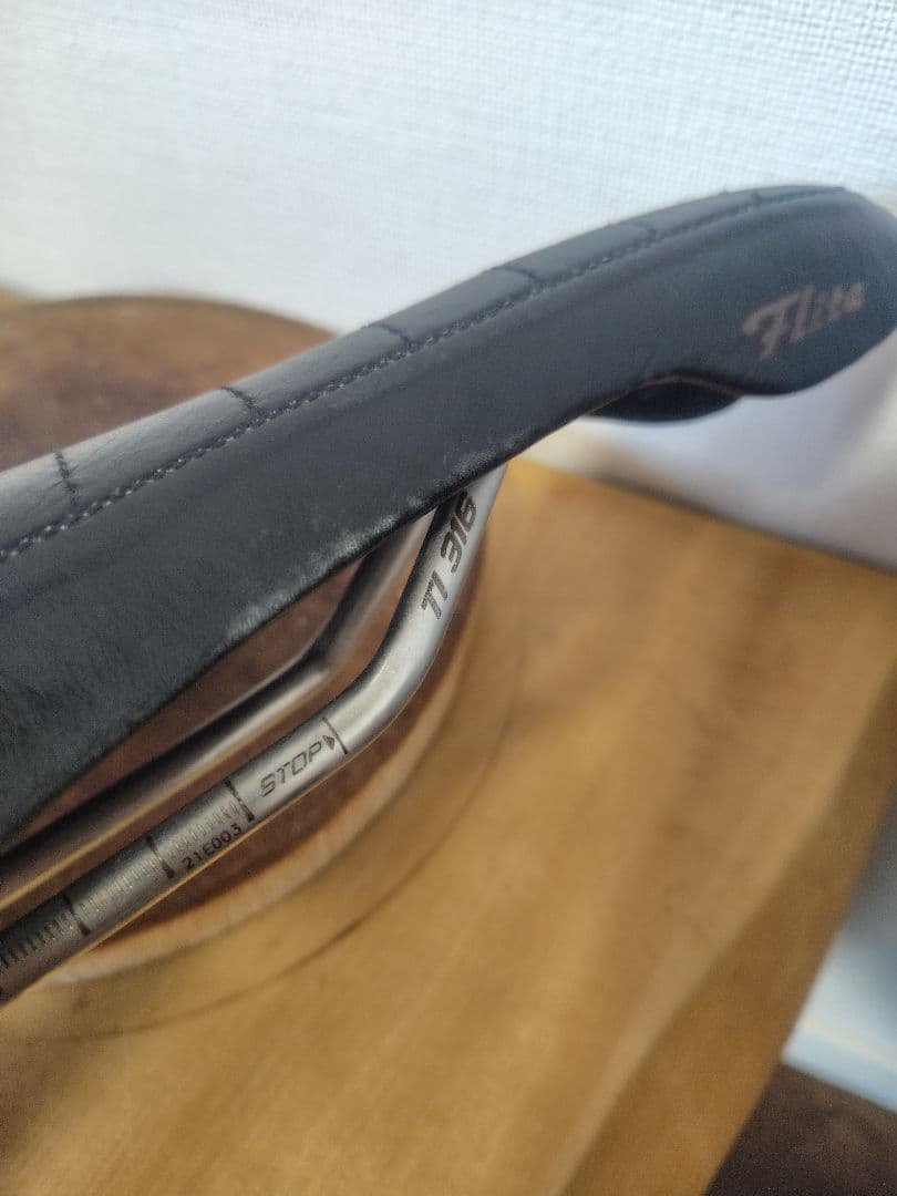 Selle Italia flite bonny サドル