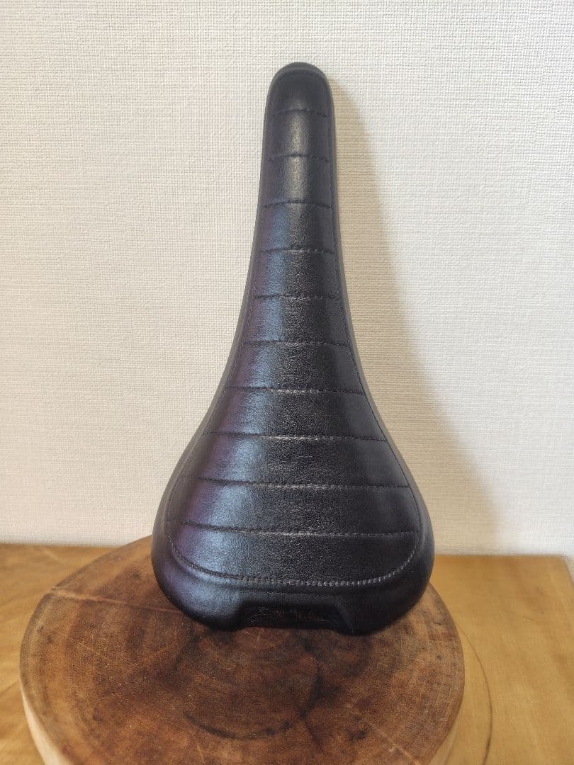 Selle Italia flite bonny サドル