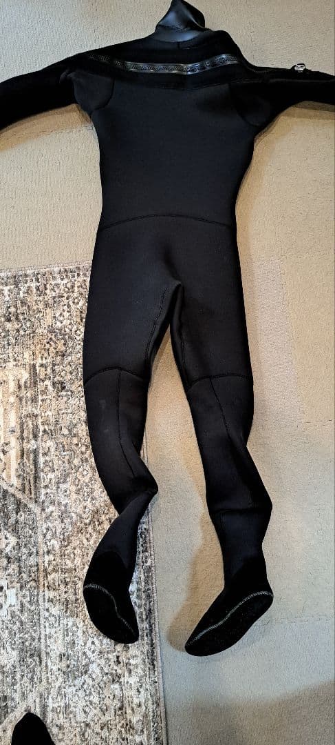 しろ様！美品　リフス　ドライスーツ　170ー58kg