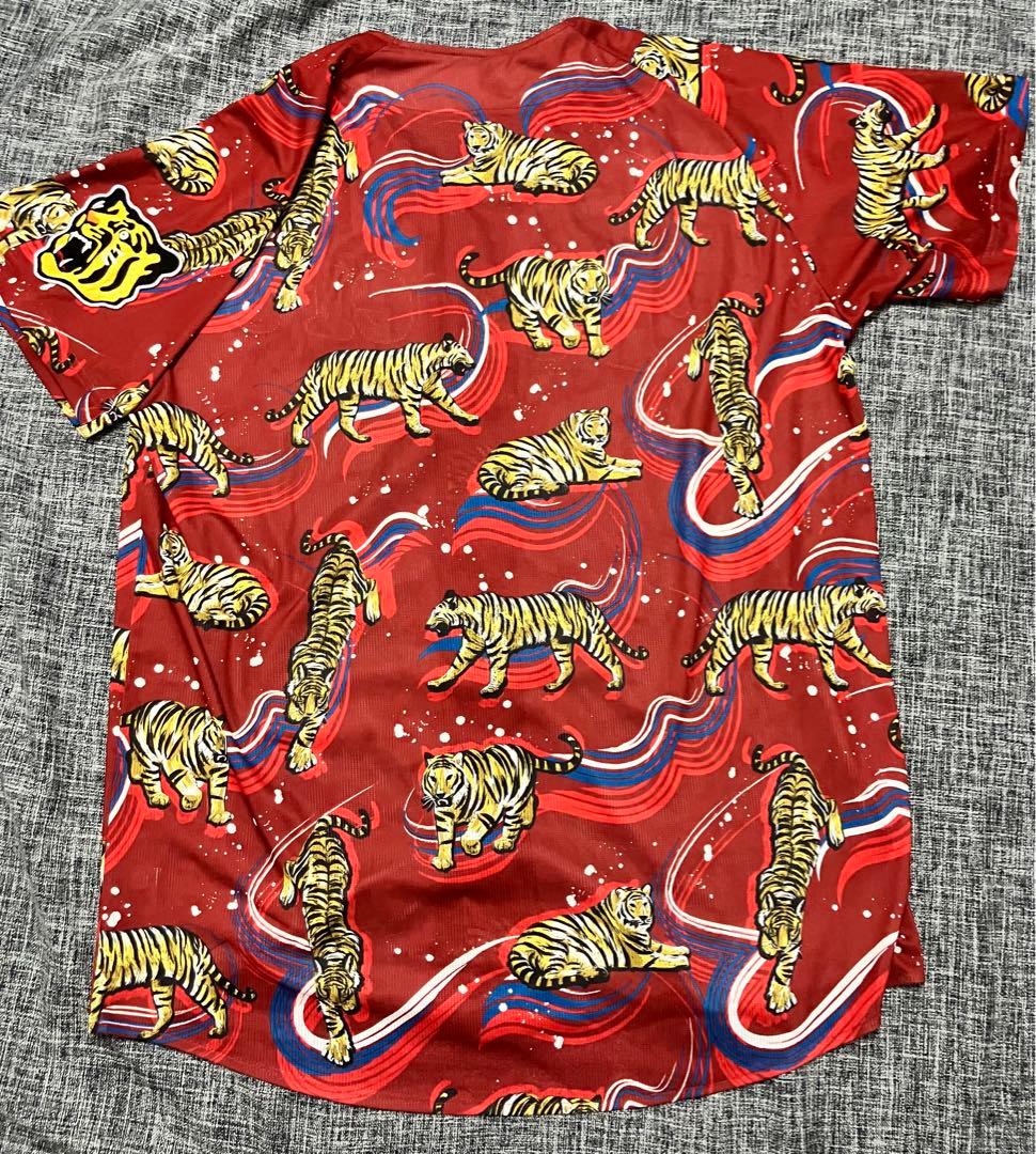 公式完売品 阪神タイガース デザインユニフォーム 波と虎 XOサイズ 状態良好