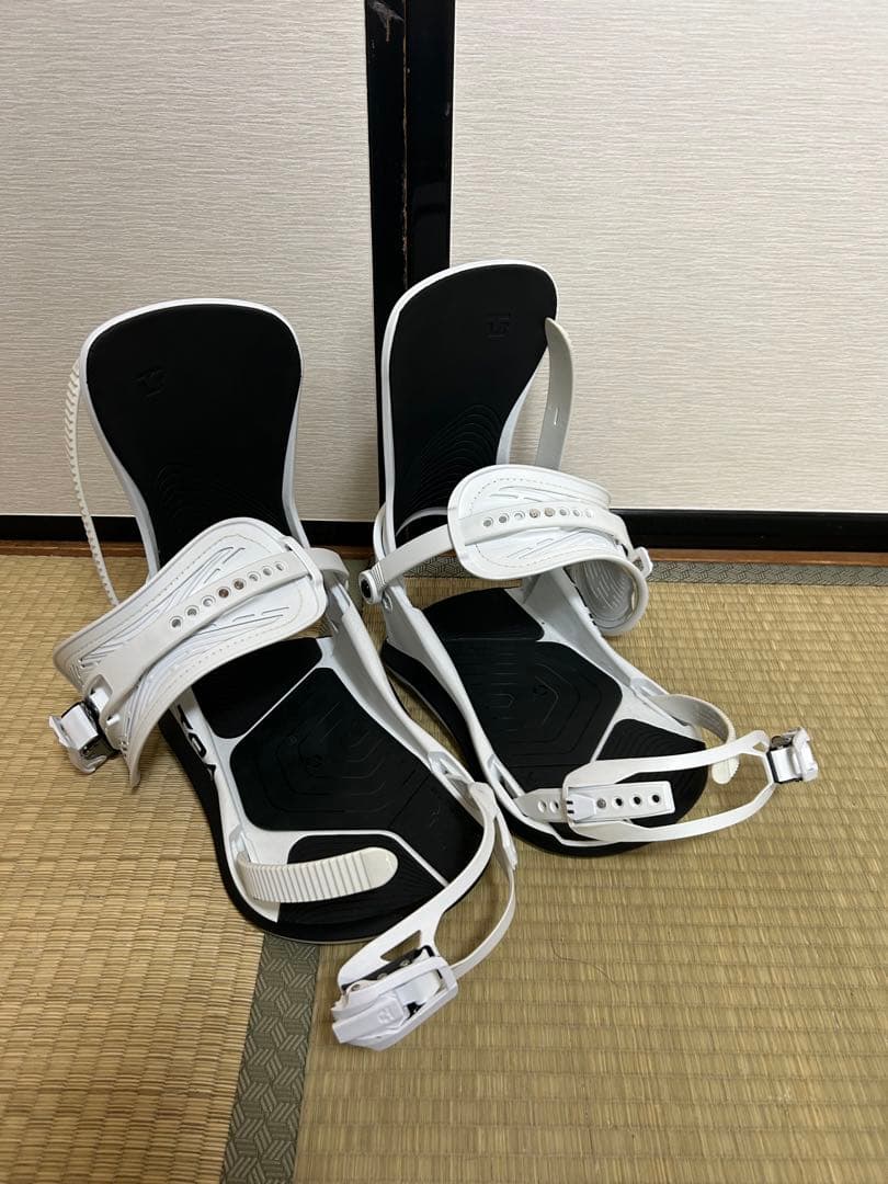 UNION スノーボードビンディング Mサイズ ホワイト