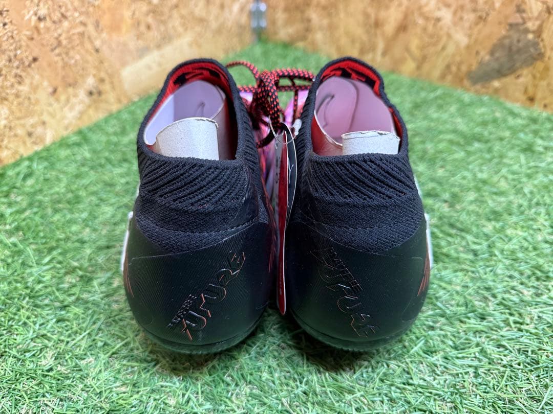 【新品】PUMAプーマ フューチャー8 アルティメット HG/AG 25.0cm