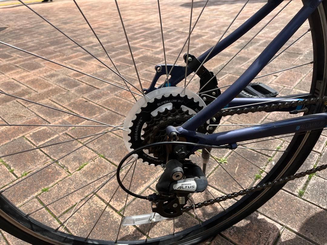 【超美品】FELTクロスバイクVerza Speed 50 マットネビー