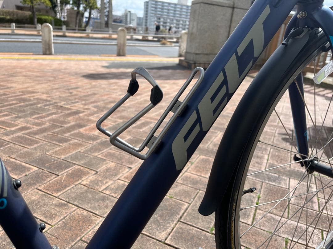 【超美品】FELTクロスバイクVerza Speed 50 マットネビー