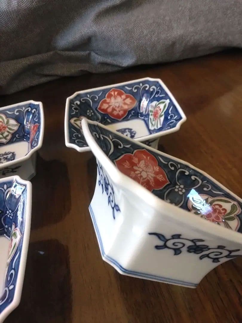 源右衛門窯 染錦 古伊万里風唐草 小 鉢