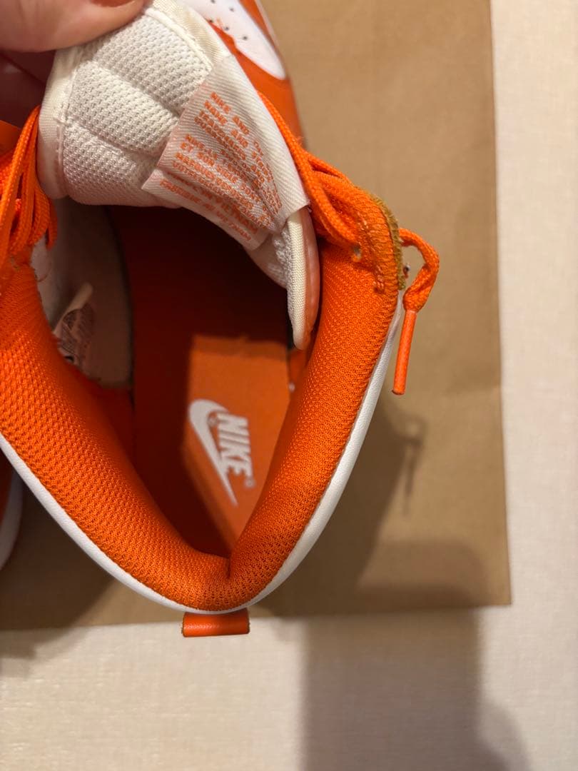 Nike バスケットシューズ ダンクハイ　オレンジブレイズ