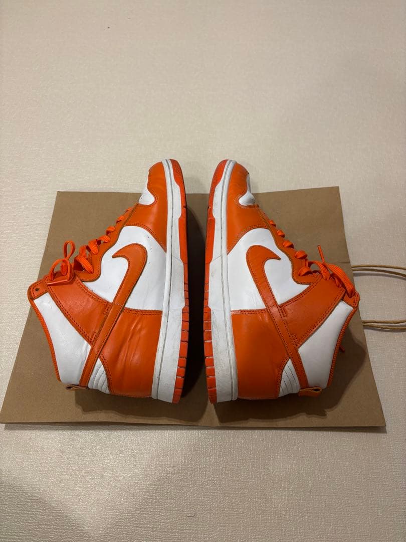 Nike バスケットシューズ ダンクハイ　オレンジブレイズ