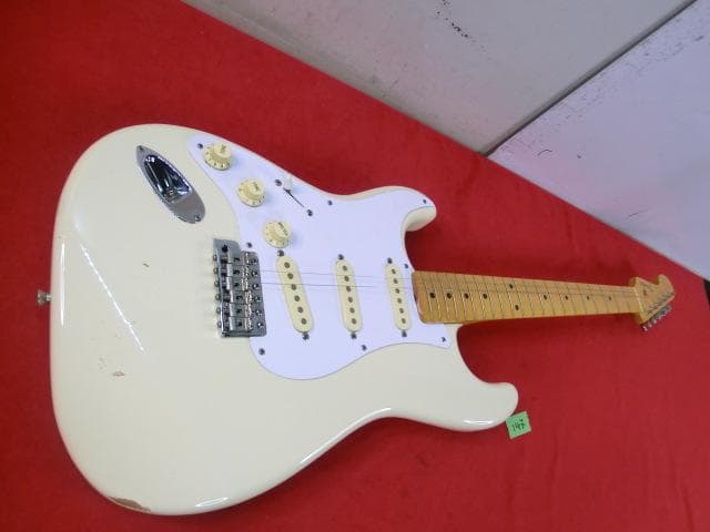 147：Fender Stratocaster　フェンダー　日本製　ジャンク