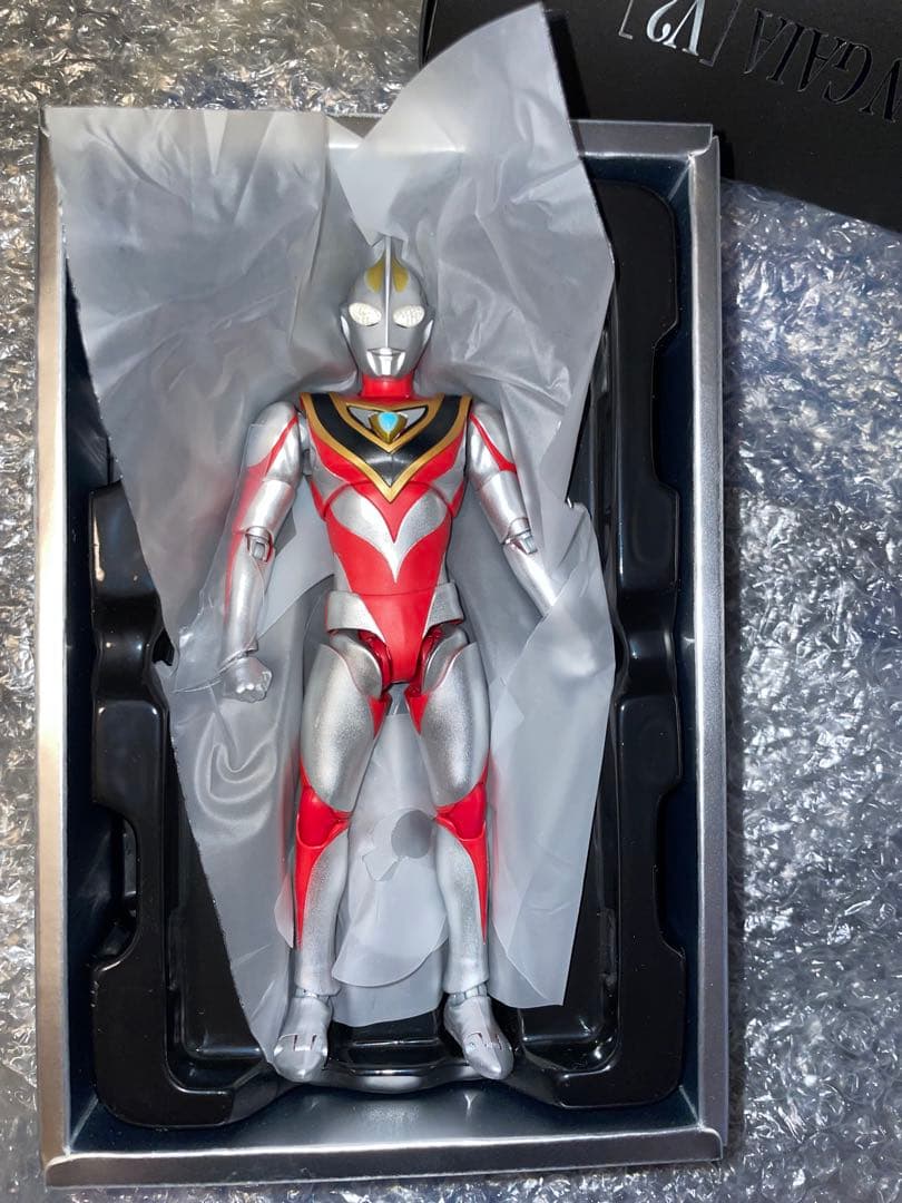 S.H.Figuarts 真骨彫製法 ウルトラマンガイア