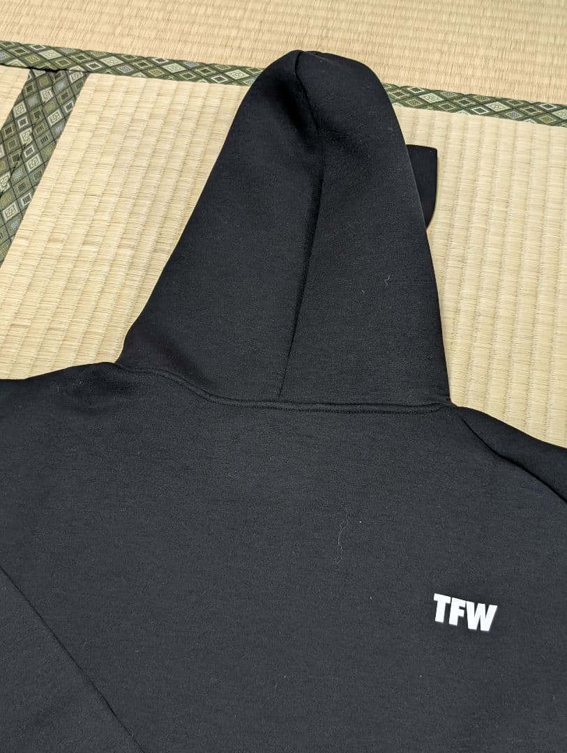 TFW49　 パーカー黒　XL　美品