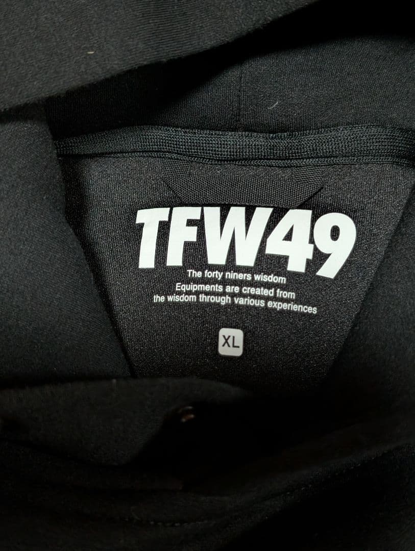 TFW49　 パーカー黒　XL　美品