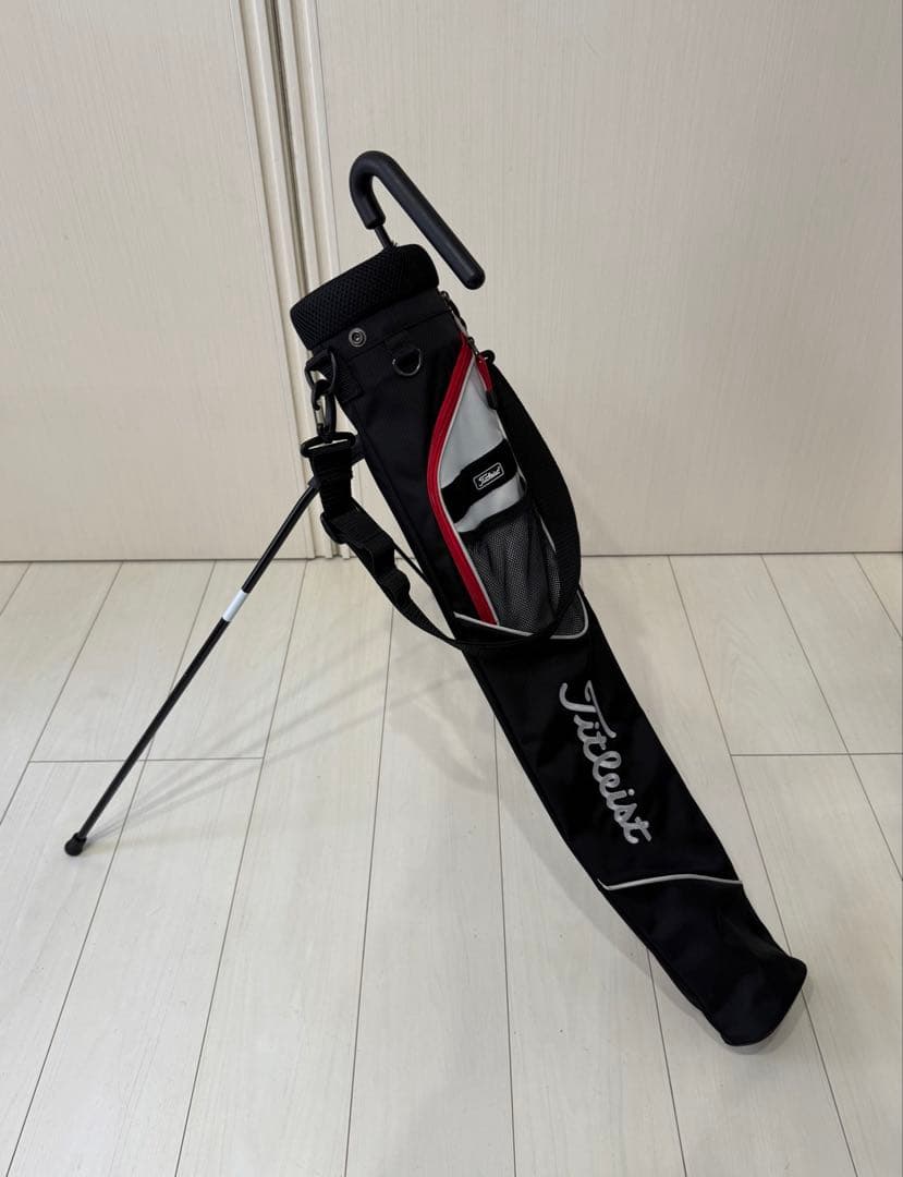 タイトリスト Titleist セルスタンドキャディーバッグ　ブラックホワイト