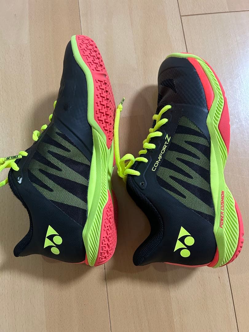 YONEX バドミントンシューズ　パワークッション　コンフォートZ 23.5