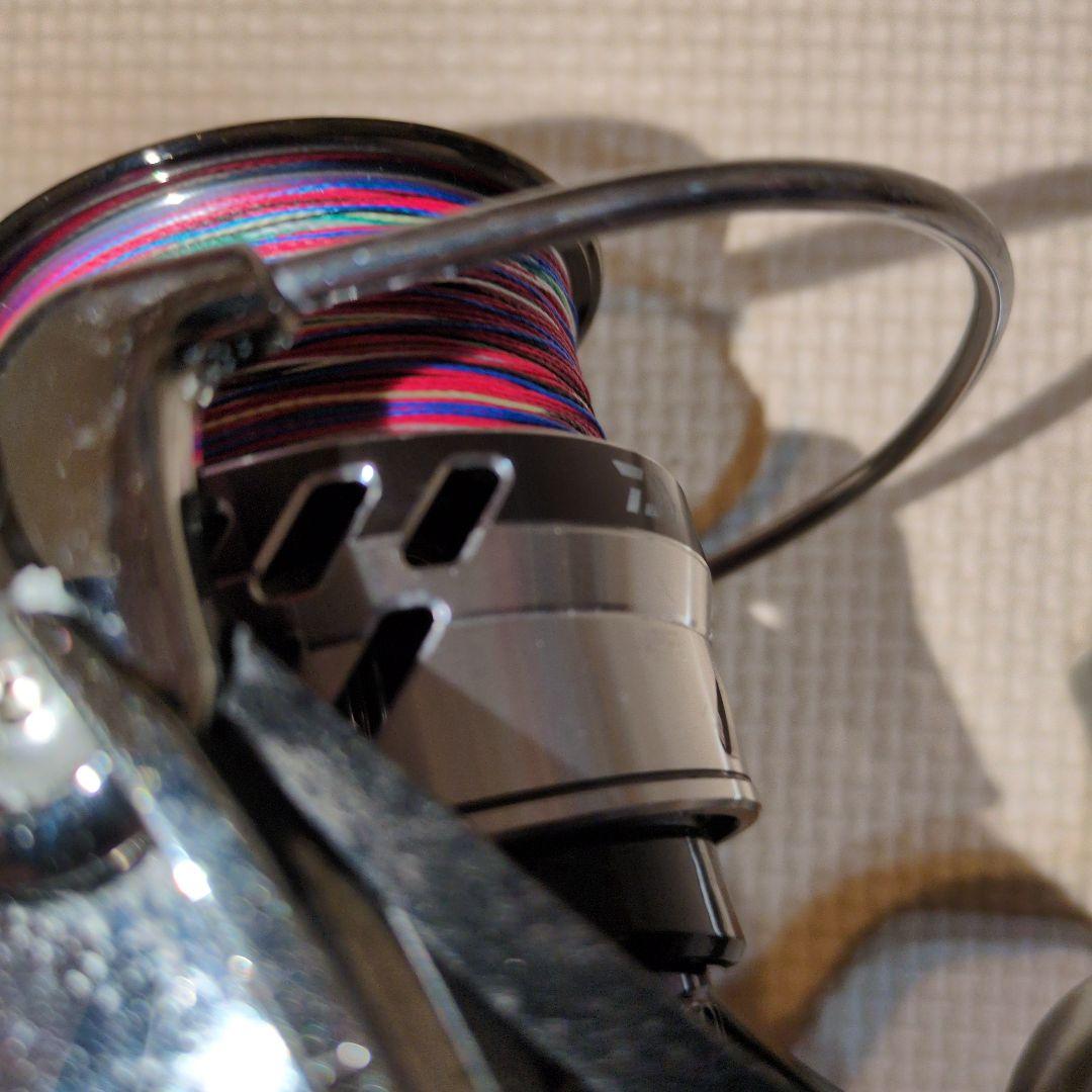 DAIWA 17 SALTIGA BJ4000 スピニングリール