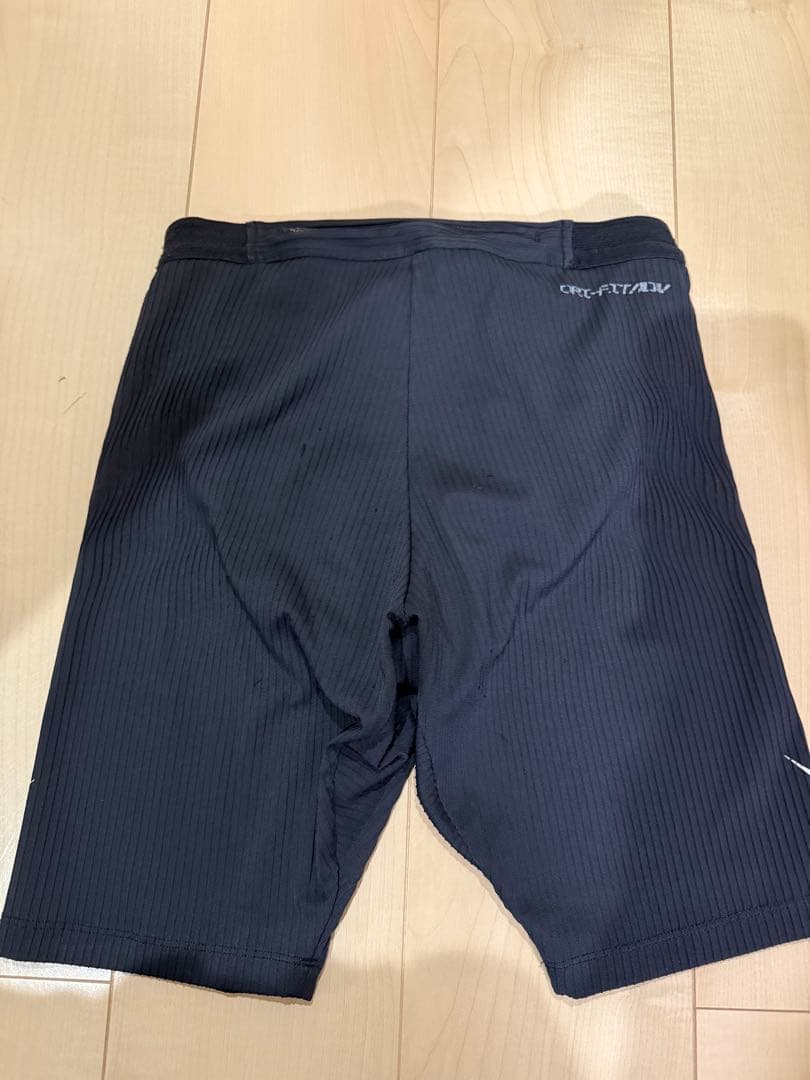 Nike エアロスイフト　ハーフタイツ S ブラック