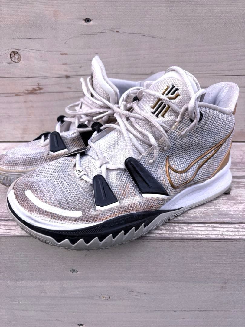 NIKE カイリー Kyrie 7 バスケットボール シューズ