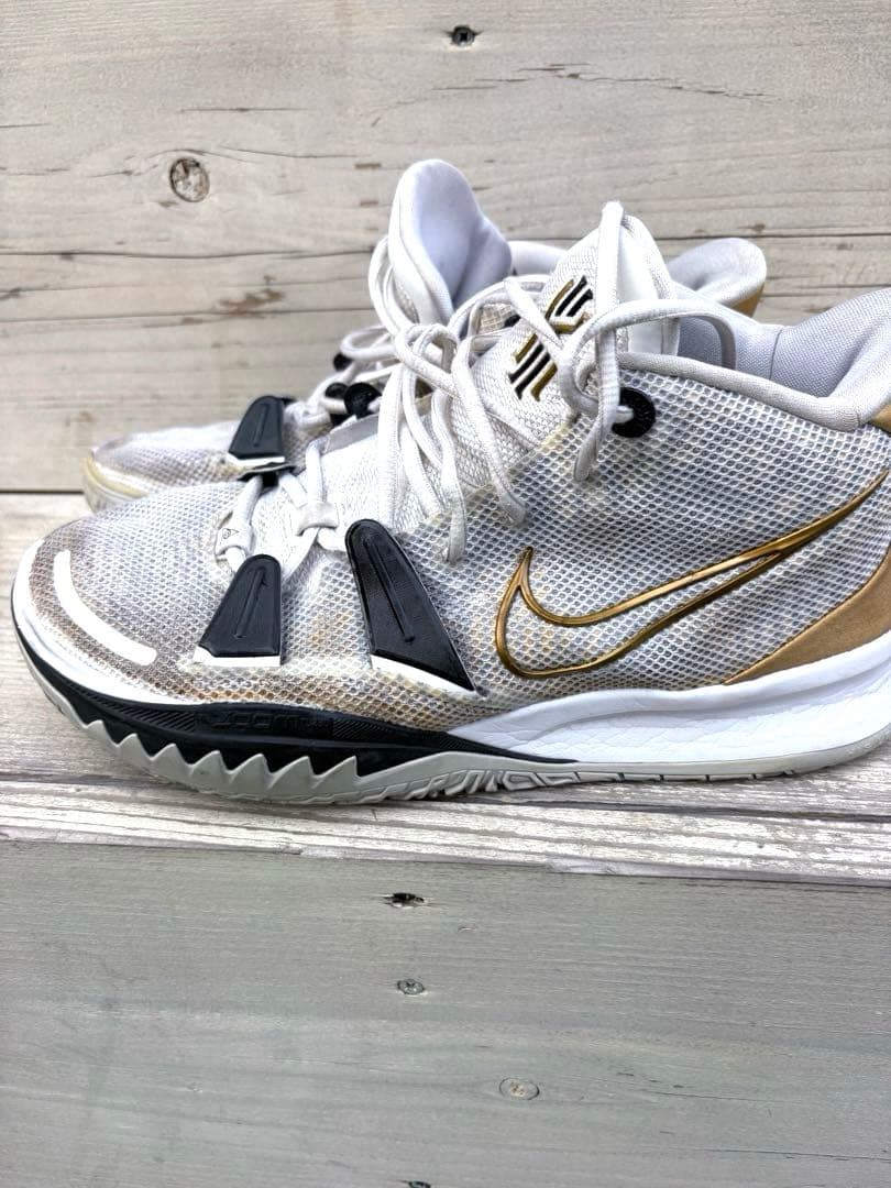 NIKE カイリー Kyrie 7 バスケットボール シューズ
