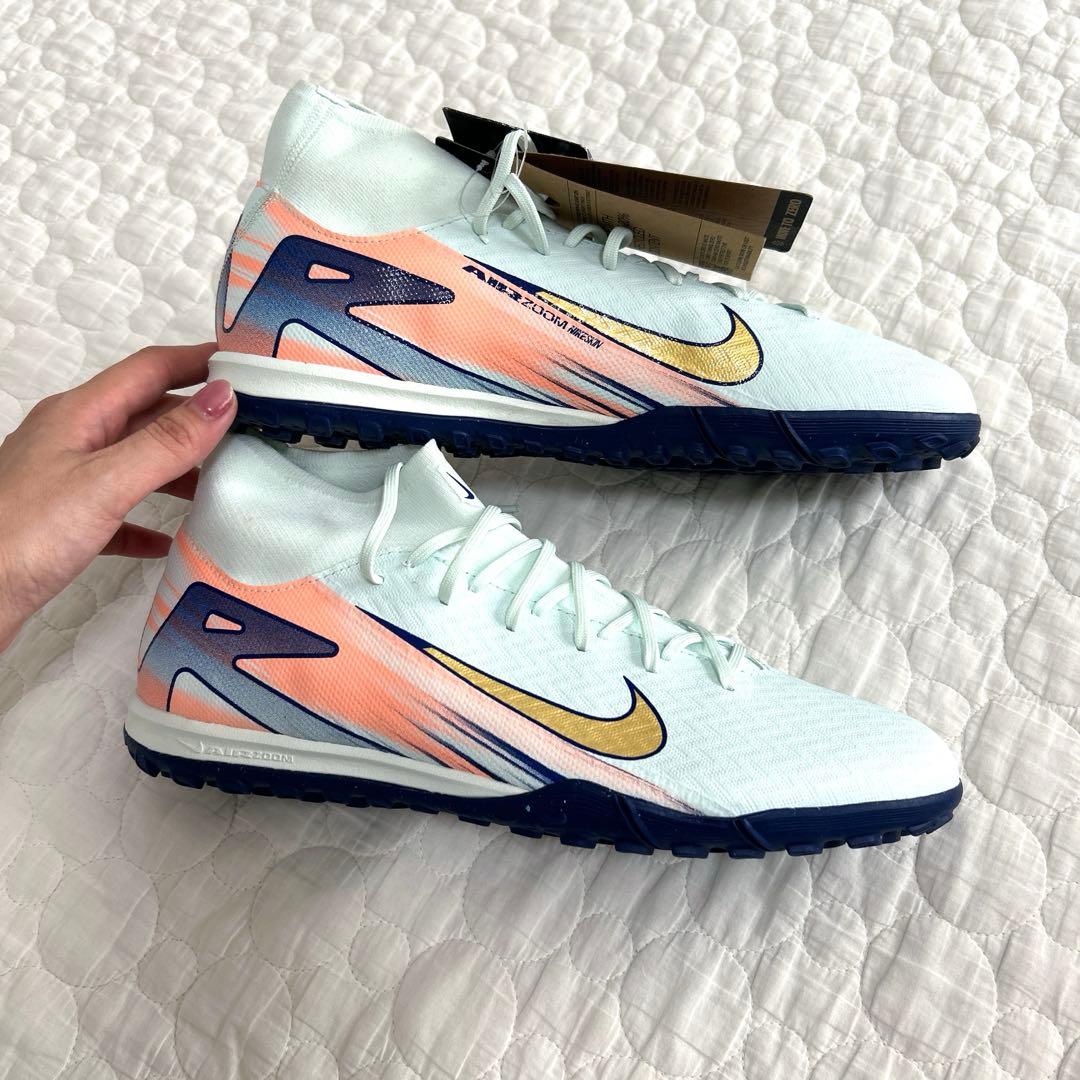 NIKE サッカーシューズ　28センチ