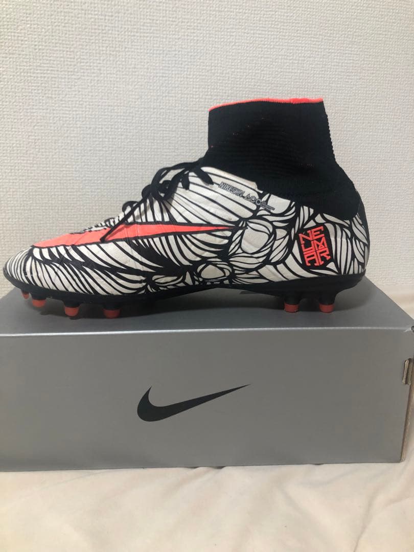 NIKE HYPERVENOM PHANTOM Ⅱ NJR FG