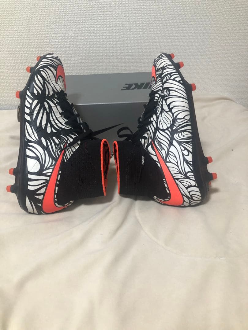 NIKE HYPERVENOM PHANTOM Ⅱ NJR FG