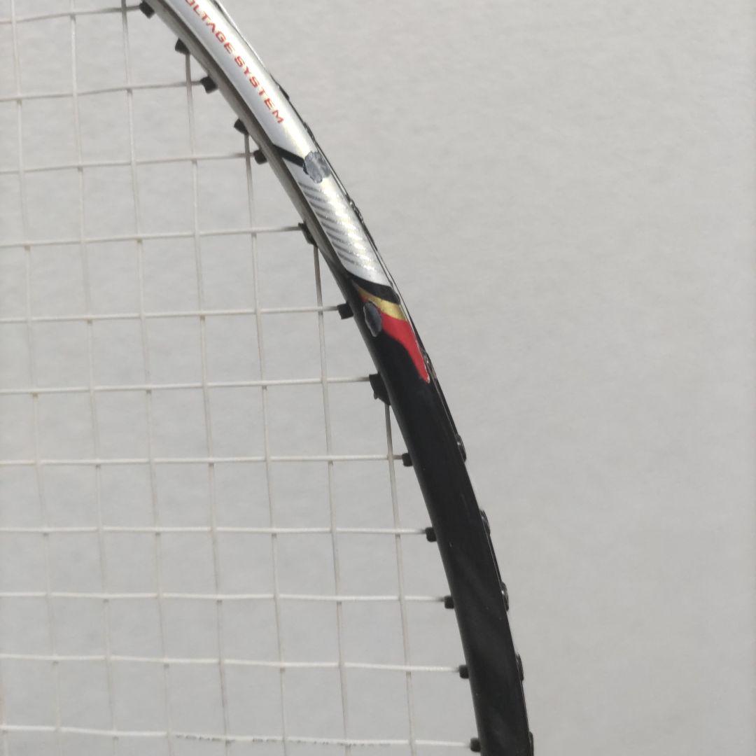 YONEX Voltric 70 バドミントンラケット