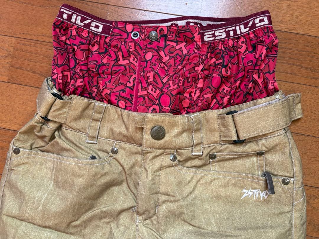 ESTIVO スノーボード・スキーウエア上下　女性用Mサイズ