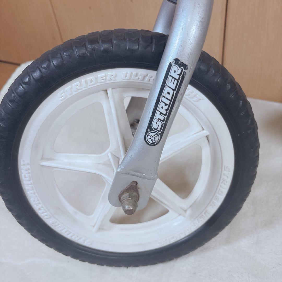 ストライダー プロ 12 STRIDER PRO 12 シルバー　軽量