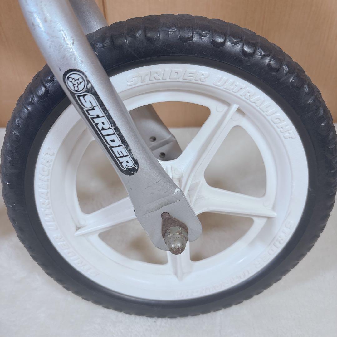 ストライダー プロ 12 STRIDER PRO 12 シルバー　軽量
