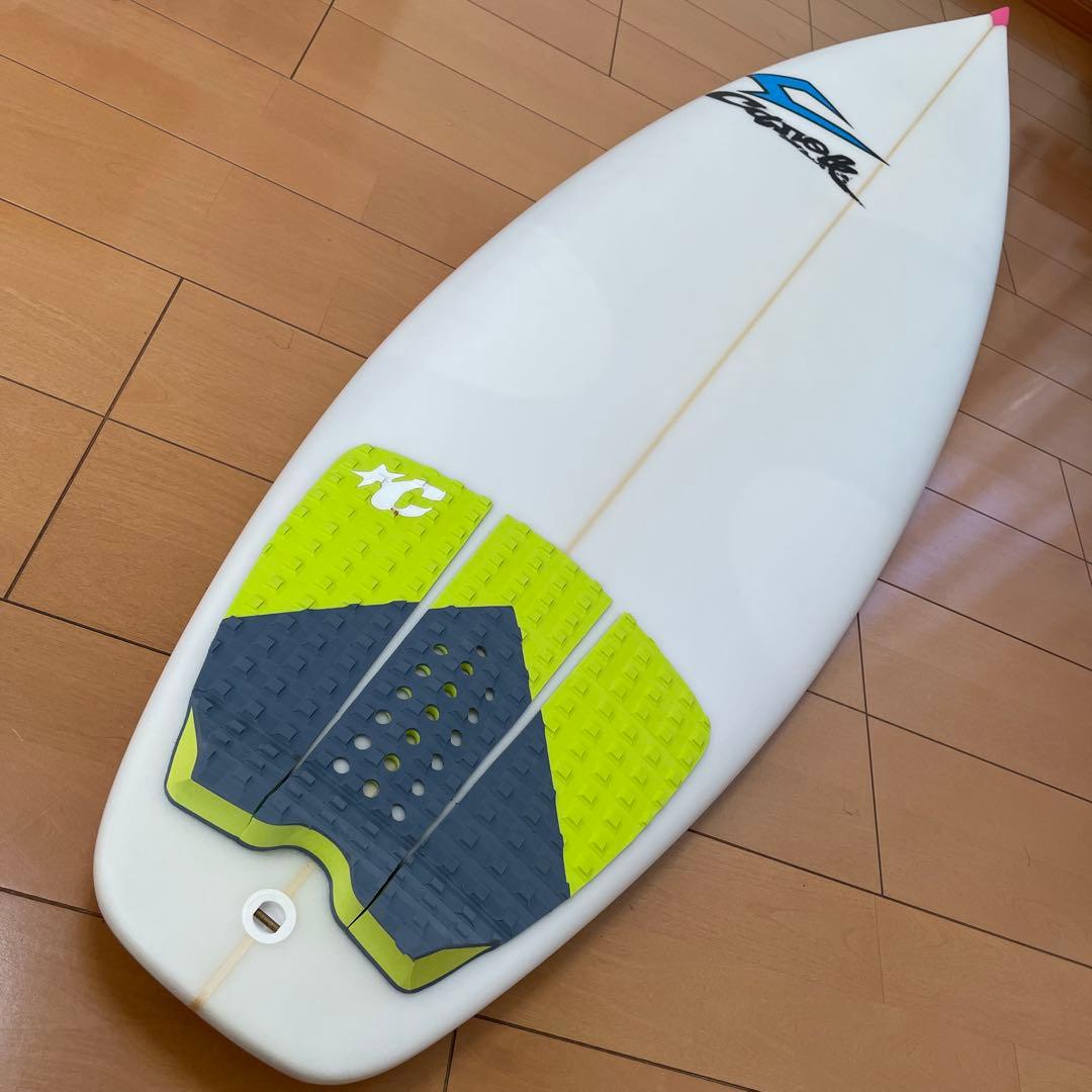 新品　ジャスティスサーフボード