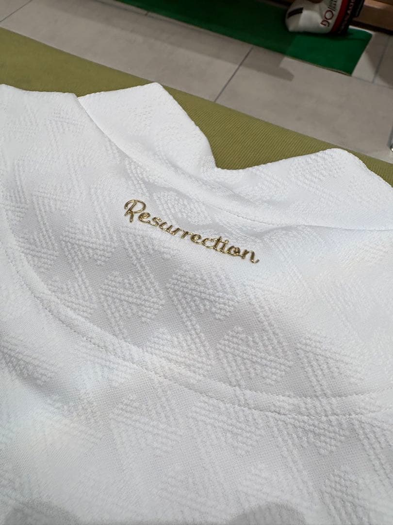 Resurrection ホワイト モックネック L