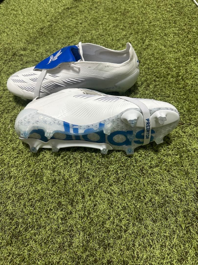 adidas サッカーシューズ スパイク ホワイト