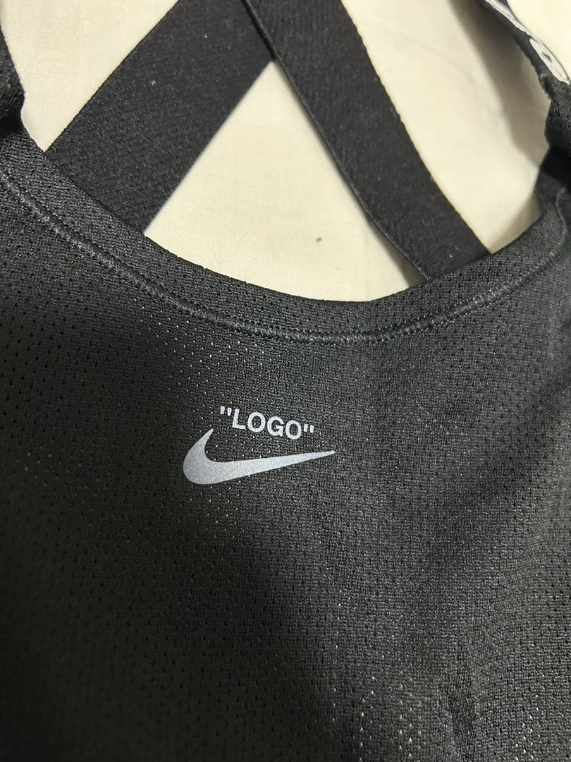 NIKEナイキ　OFF-WHITE バックアローロゴ　タンクトップ/キャミソール