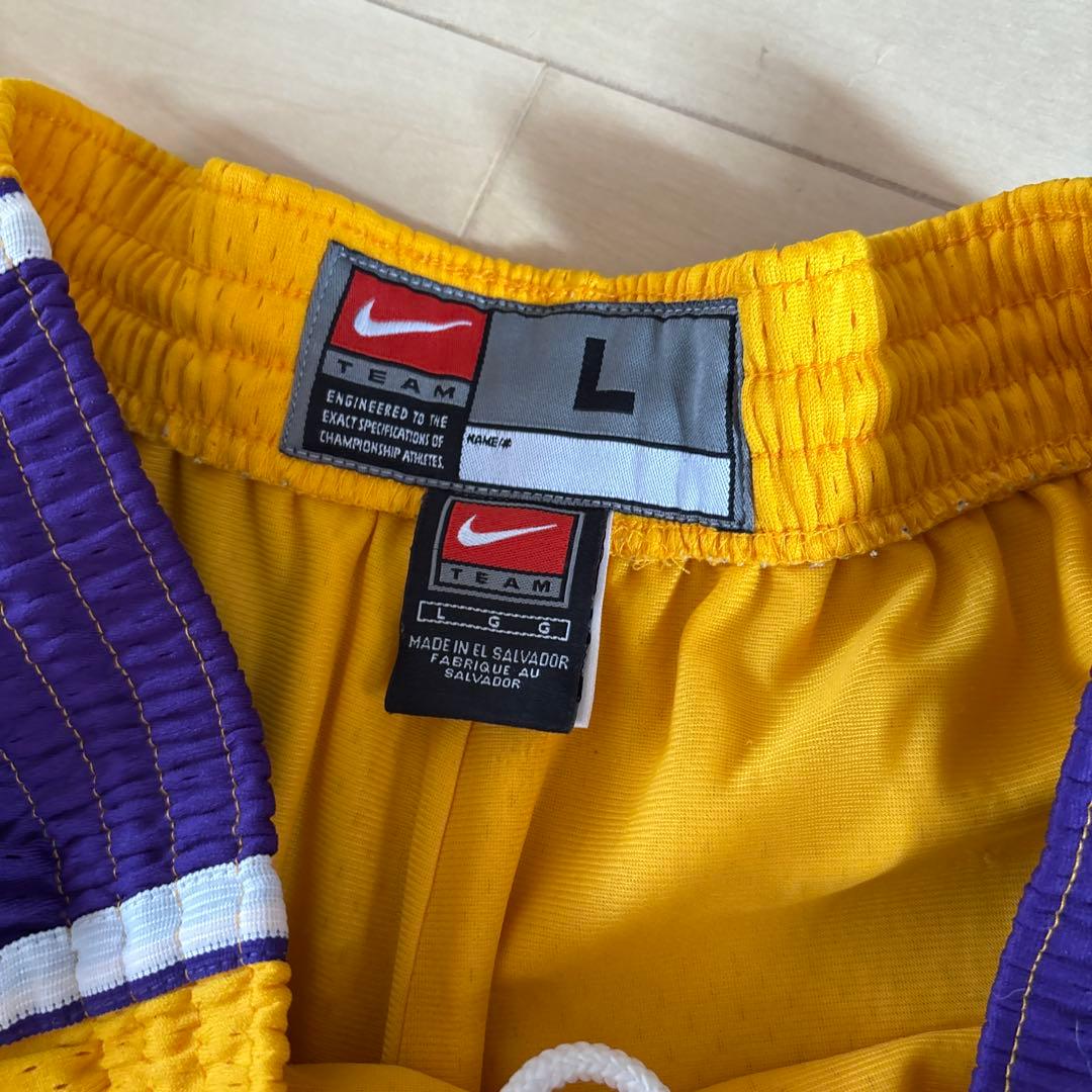 LAKERS 8番 コービーブライアントNIKE バスケットボールユニフォーム