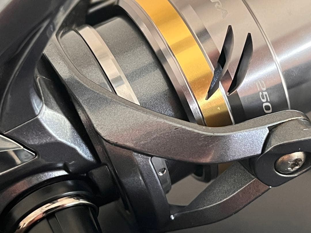 SHIMANO ULTEGRA 2500HGS リール